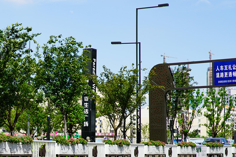 Lighting pole