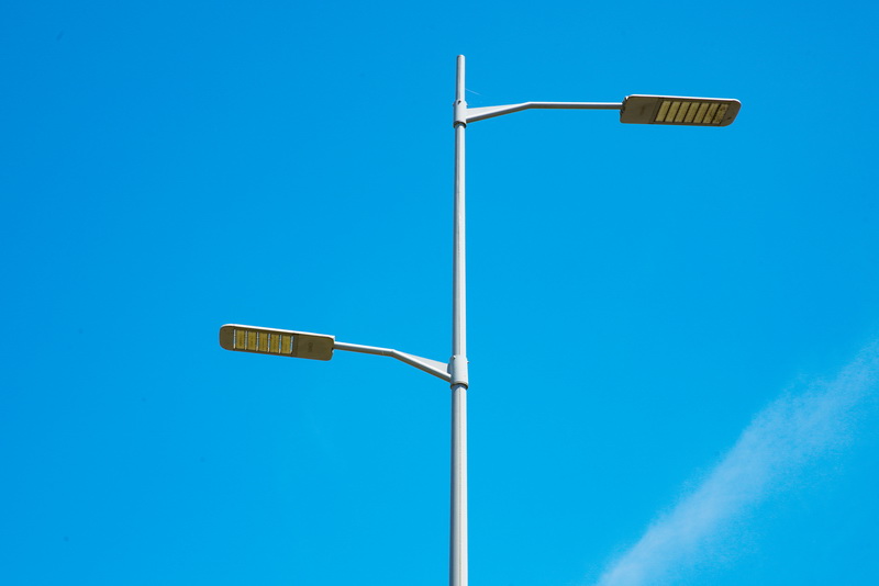 Lighting pole
