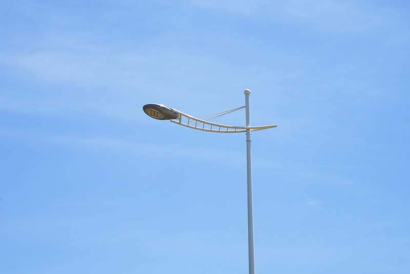 Lighting pole