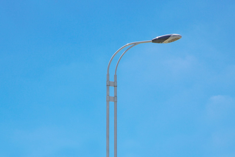 Lighting pole