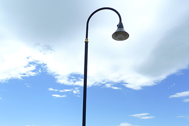 Lighting pole