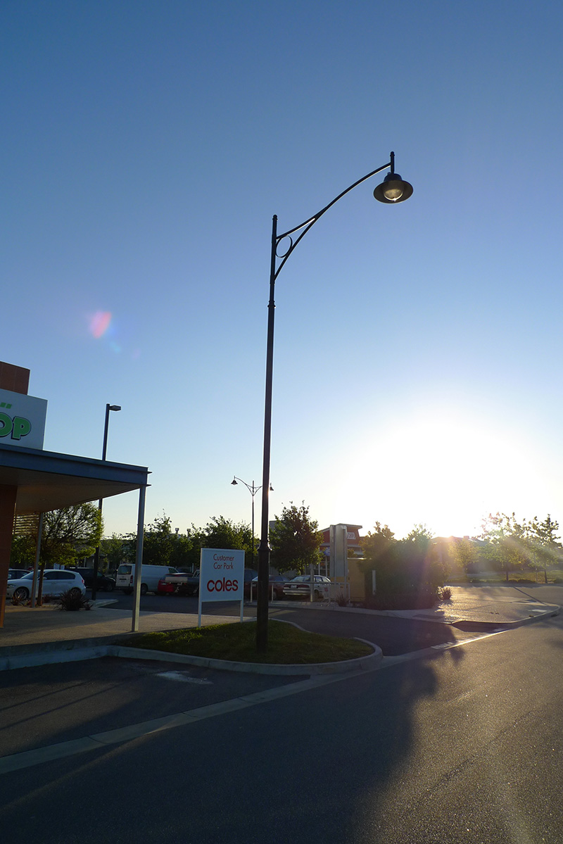 Lighting pole